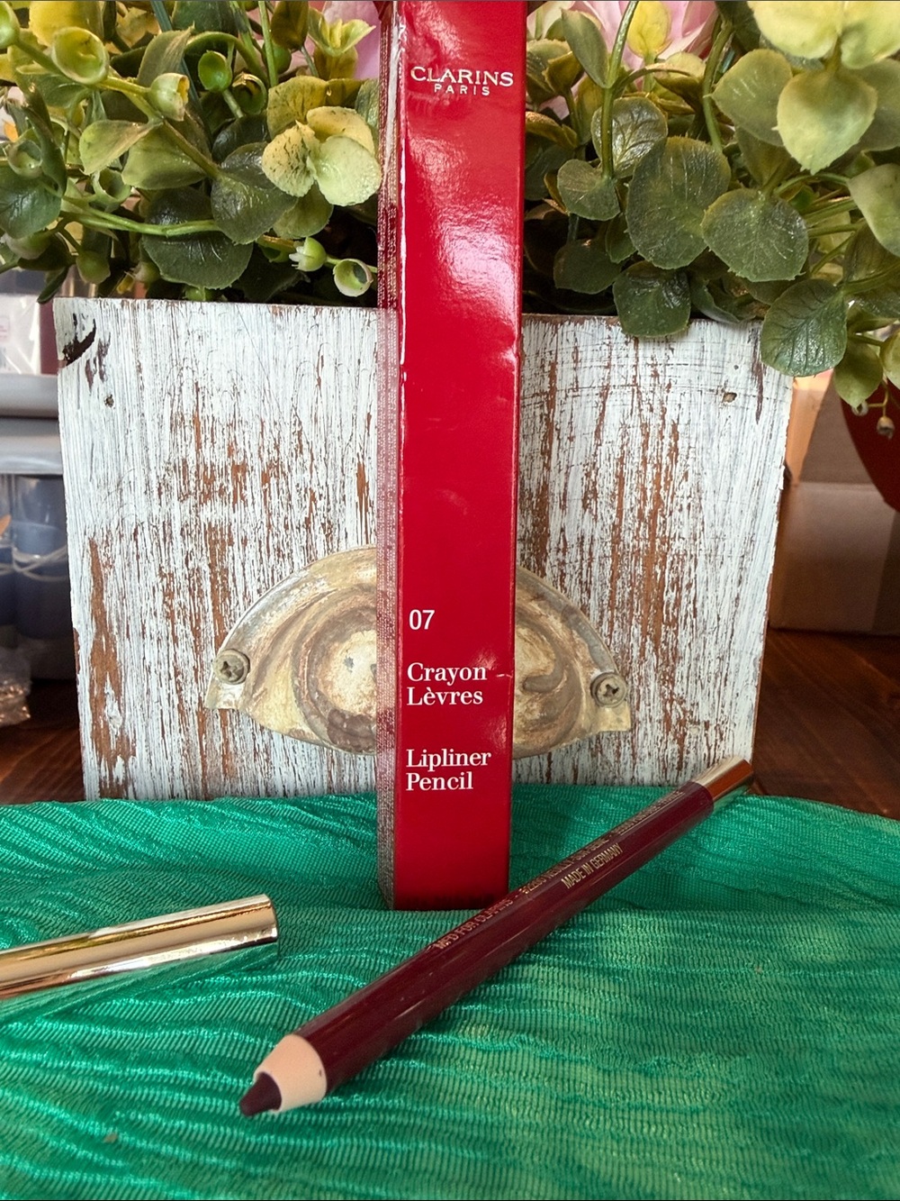 Clarins 07 plum Crayon Lèvres Lipliner Pencil